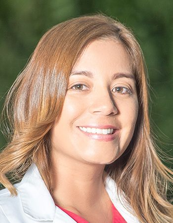 Dra. Andrea Castillo Cartin